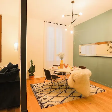 Moulin -old Town * Niza